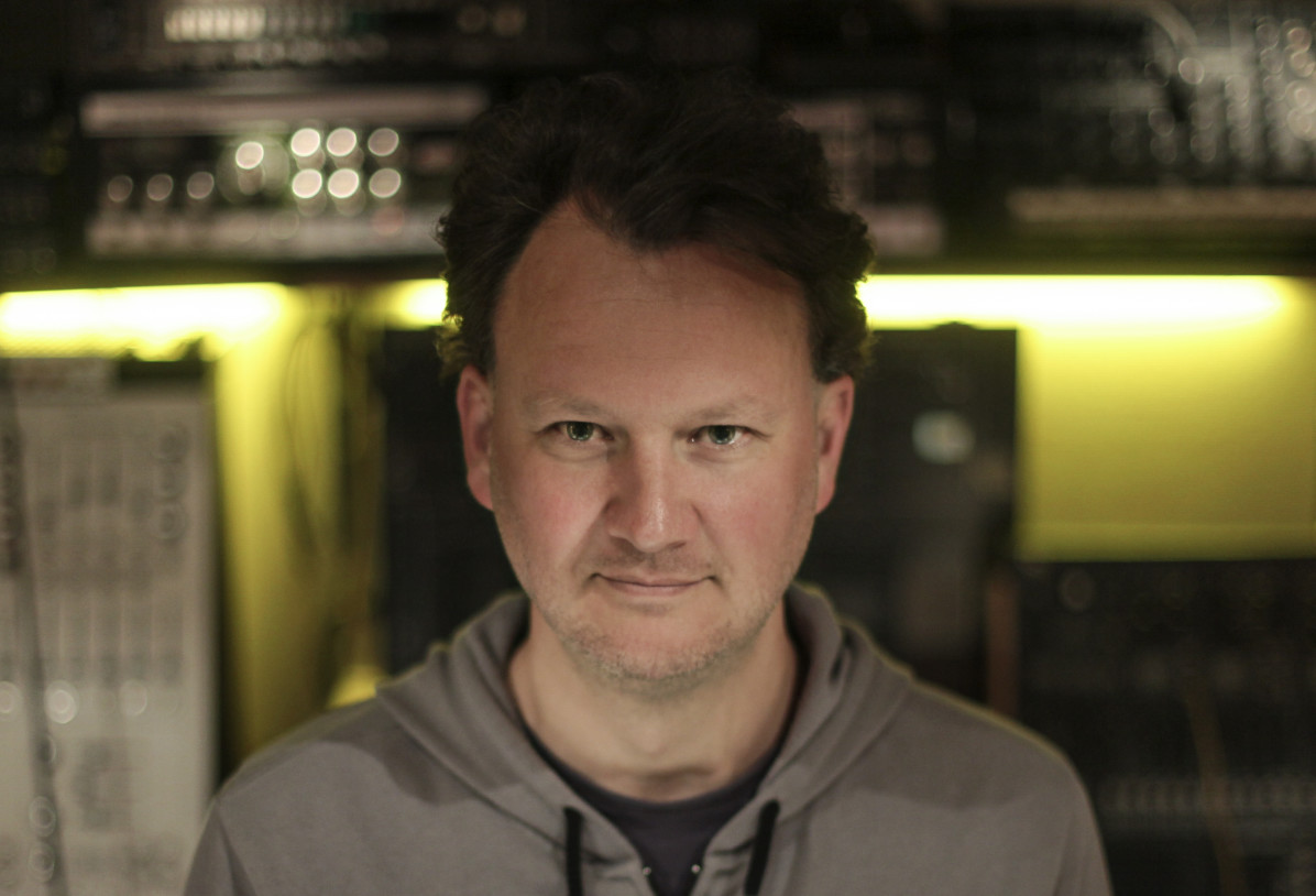 DJ Ozemljen
